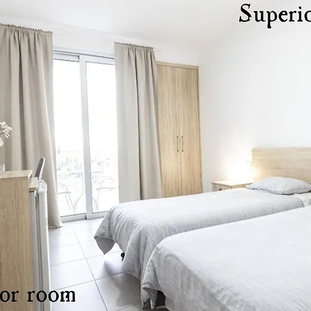 Myriama * Ayía Nápa