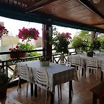 דירה Myriama