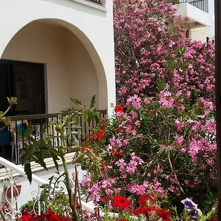 Myriama 아이아 나파
