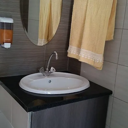 ماريما شقة *